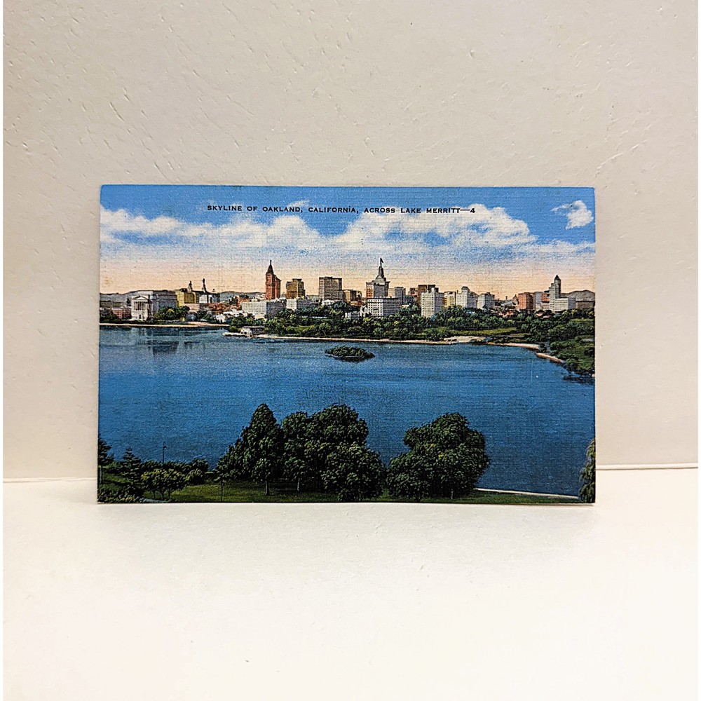 Genuine Vintage 1930s Oakland Memorabilia Postcard
